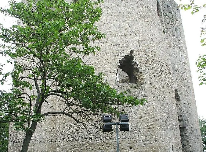 아파트 Chaleureux A Etampes, France *